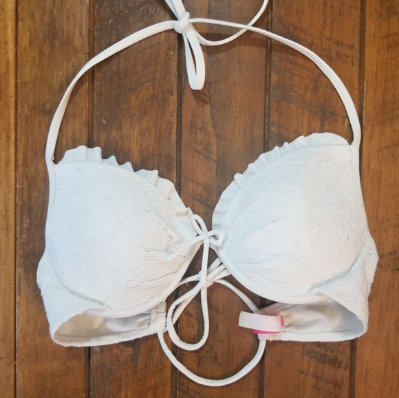 Victoria's Secret White Lace Bikini Top with Ruffled Inner Edges